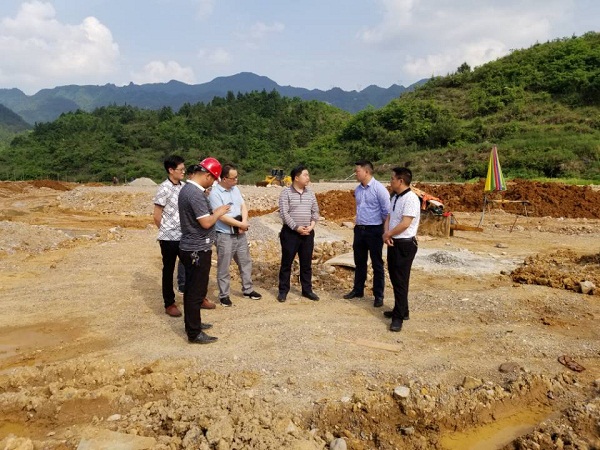 杜奎到凯德街道调研县殡仪馆项目工程建设情况