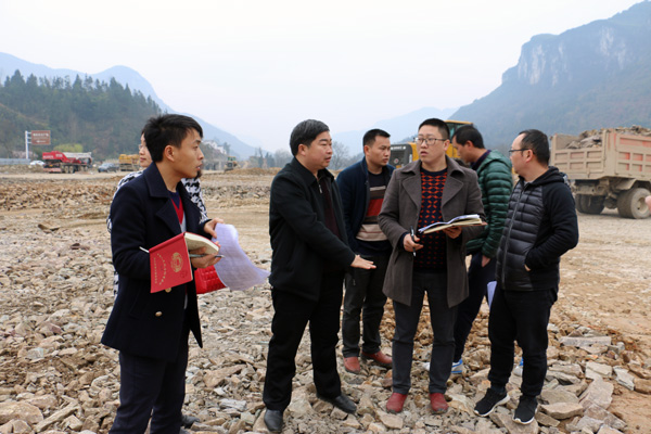 杜奎带队督查全县重大项目建设推进情况