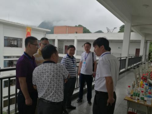 杜奎到江中督查高考工作并巡视考点情况