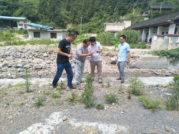 纪检人·镜头烈日暴雨下的民生“守护神”