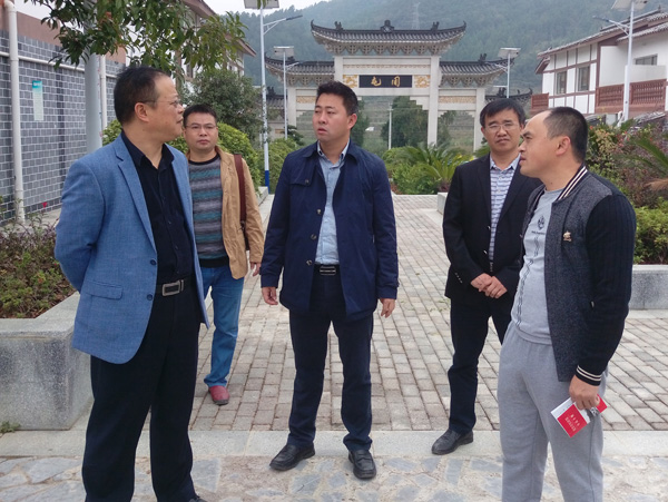 张智深入江口县调研易地扶贫搬迁工作