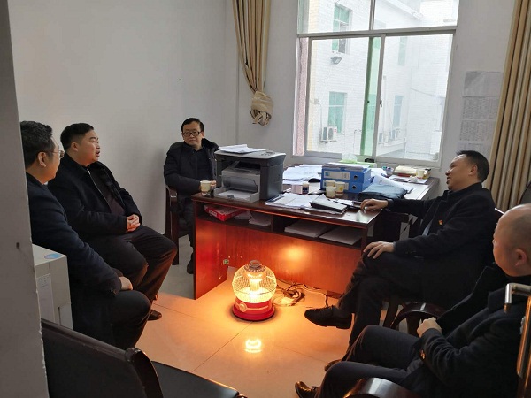 杜奎到德旺看望市委巡察组干部