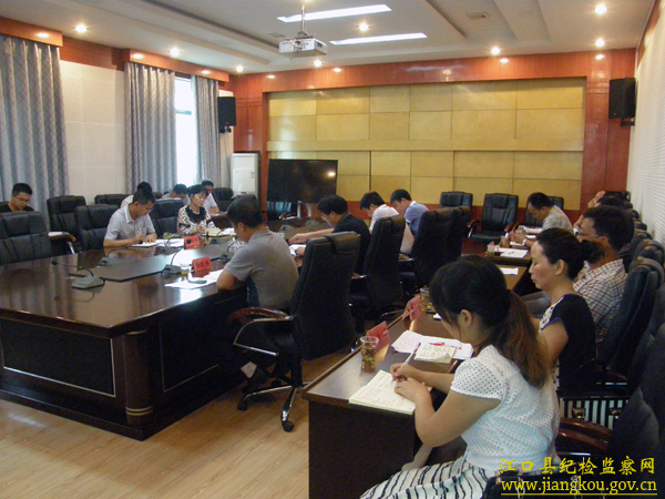 市纪委常委于红到江口县调研指导宣教工作