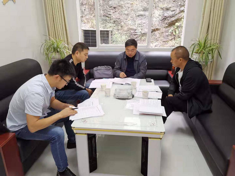 杜奎深入怒溪镇逐村开展软弱涣散党组织排查分析研判工作