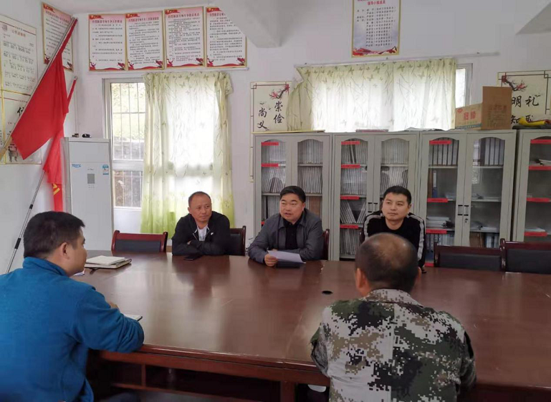 杜奎深入怒溪镇逐村开展软弱涣散党组织排查分析研判工作