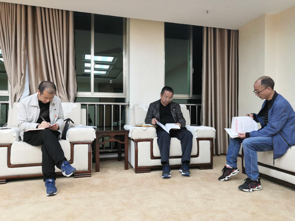 十三届县委第三巡察组向法院党组反馈巡察情况