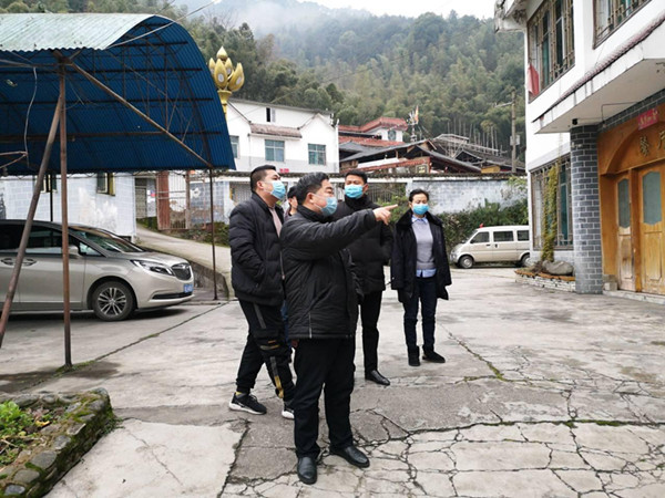 杜奎到一线督导疫情防控工作