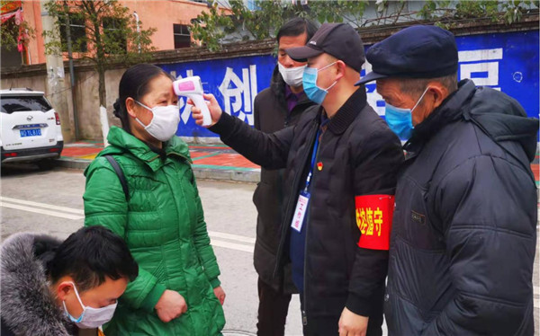 疫情防控阻击战，江口县纪检监察干部在哪里？