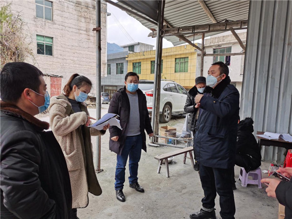 县纪委县监委：让“党旗”飘扬在疫情防控阻击战场