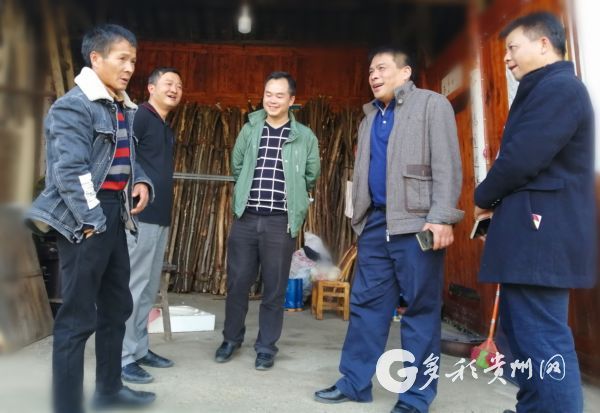 【追忆杨荣】春暖花开，田间地埂不见英雄来