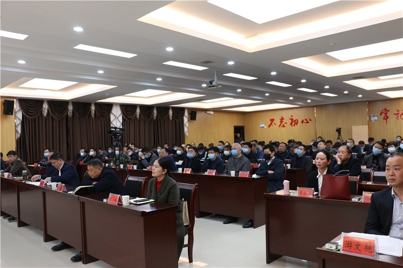 杨荣同志先进事迹报告会在江口举行