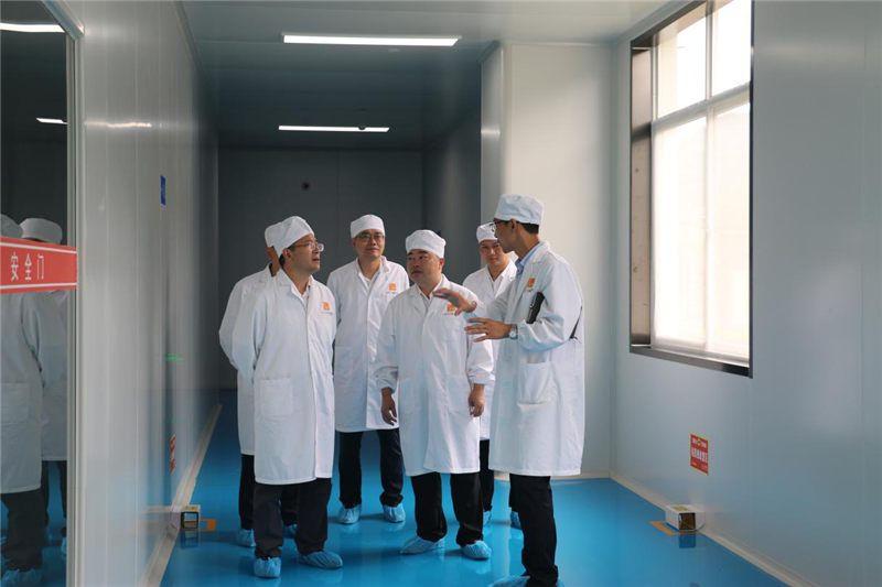 钟汰甬到江口开展工作调研