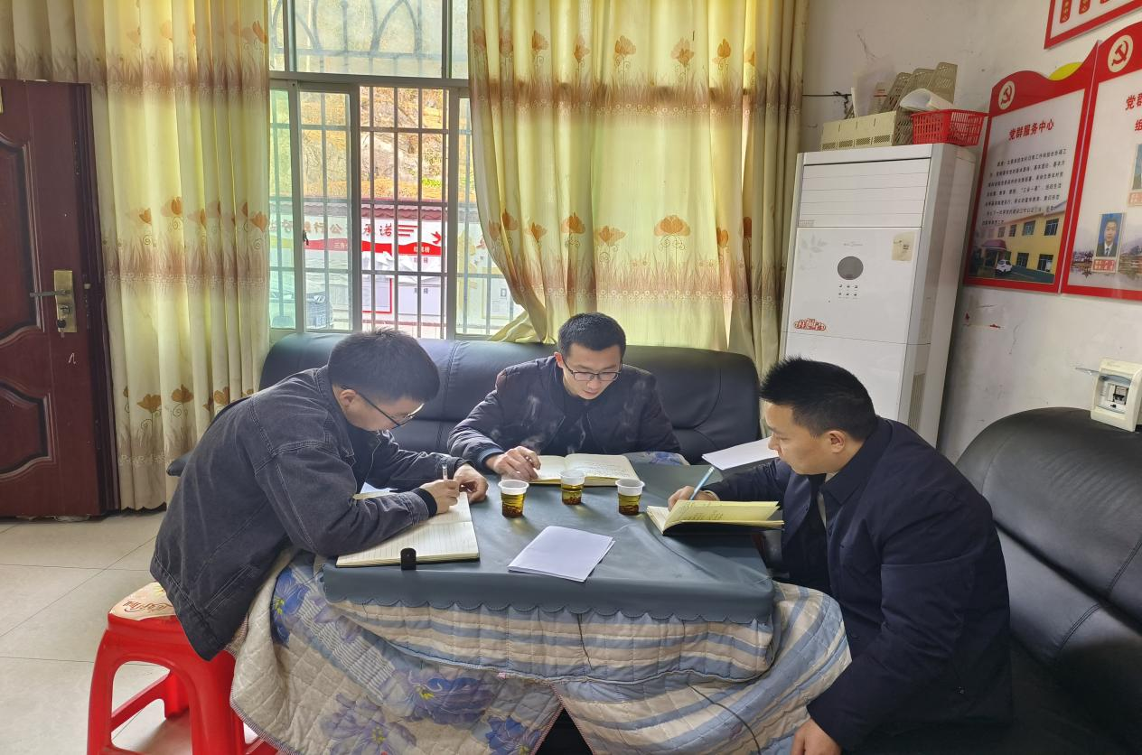 江口闵孝：开展“三会一督查” 着力巩固提升风清气正的政治生态