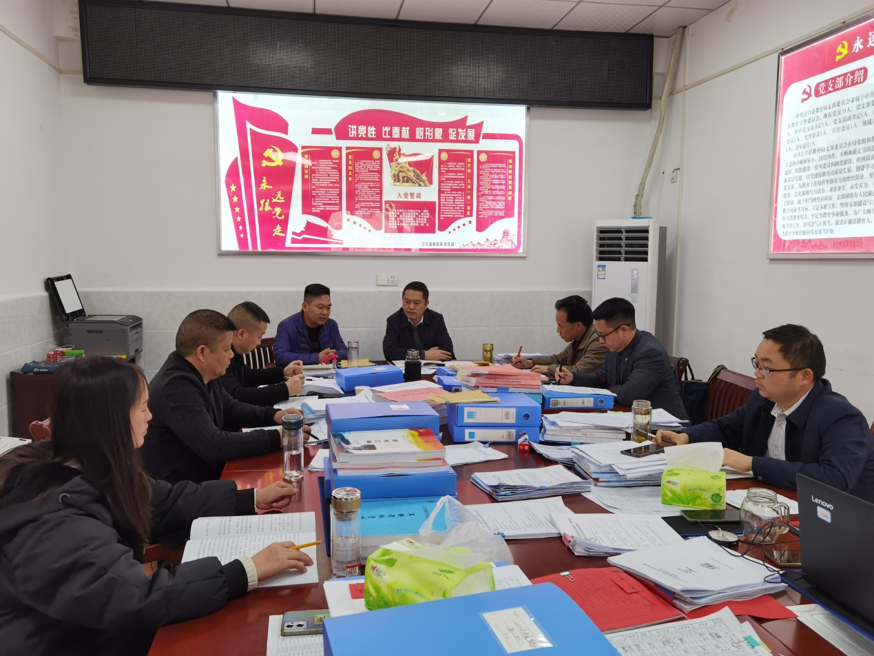 唐永湖到巡察组驻地看望慰问巡察干部并听取工作汇报